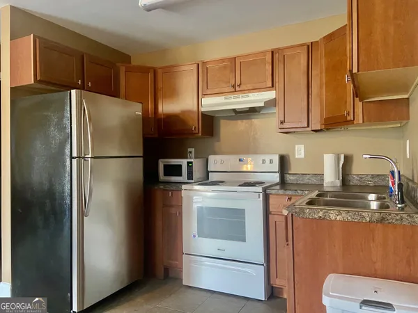 $1,300 | 103 B Ronald Pride Boulevard, Fort Valley, GA 31030