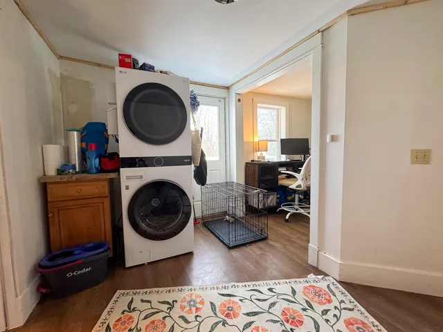 $179,900 | 68 Enfield Road, Lincoln, ME 04457