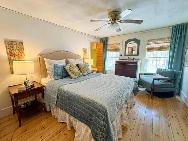 $179,900 | 68 Enfield Road, Lincoln, ME 04457