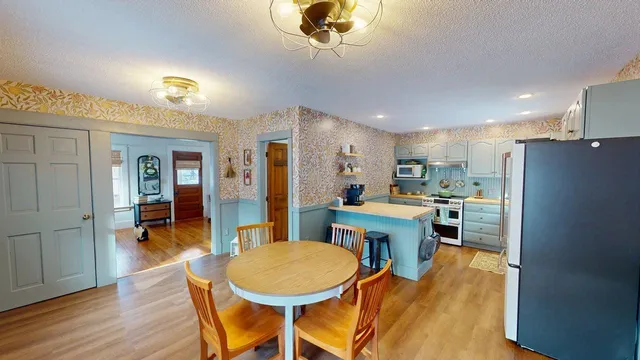 $179,900 | 68 Enfield Road, Lincoln, ME 04457