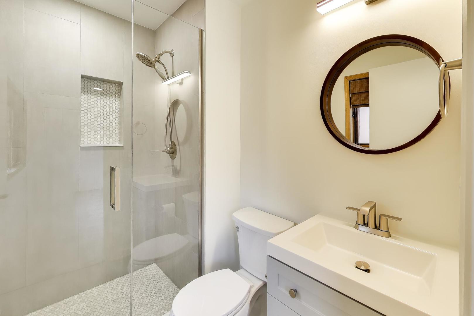 1209 East Davis Street, Unit 3 Arlington Heights, IL 60005 - Photo 15 of 24