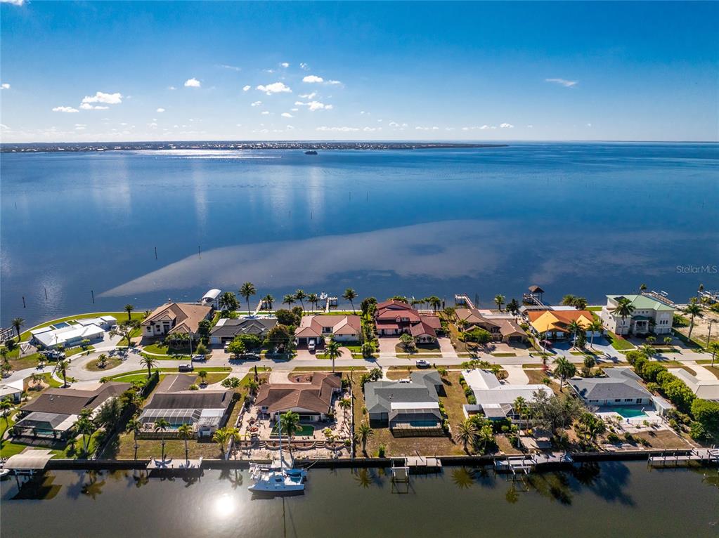 341 Severin Road Southeast Port Charlotte, FL 33952 - Photo 3 of 90