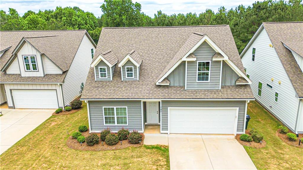 740 Eudora Welty Way Athens, GA 30607 - Photo 4 of 57 a view of front of house with a yard