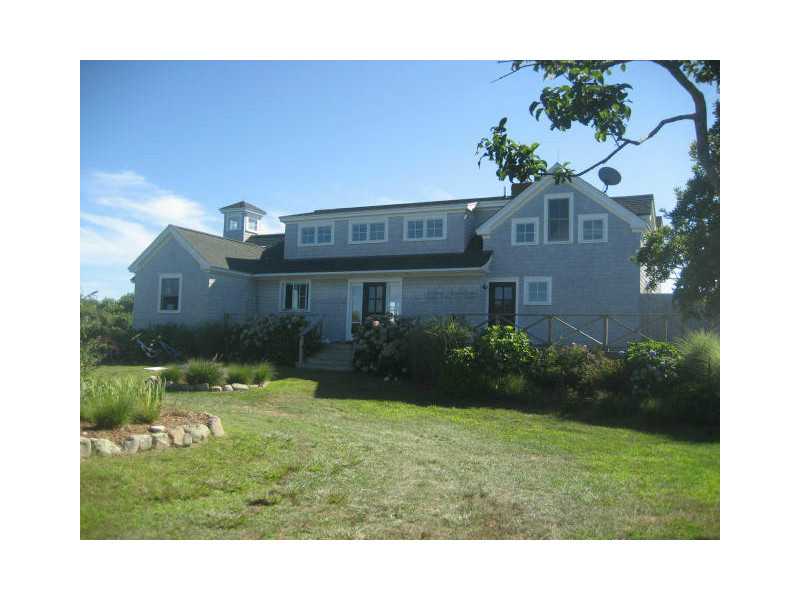 1175 Corn Neck Road Block Island, RI 02807 - Photo 2 of 17 Exterior Front.