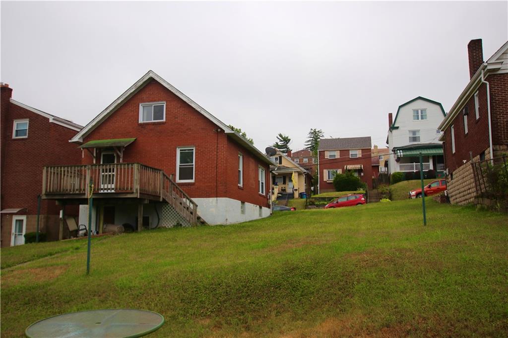 2997 Ruthwood Avenue Baldwin, PA 15227 - Photo 17 of 18 Large side yard as seen from the back of the property