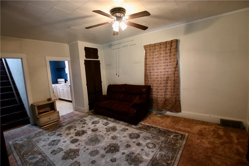 2997 Ruthwood Avenue Baldwin, PA 15227 - Photo 6 of 18 Spacious living room