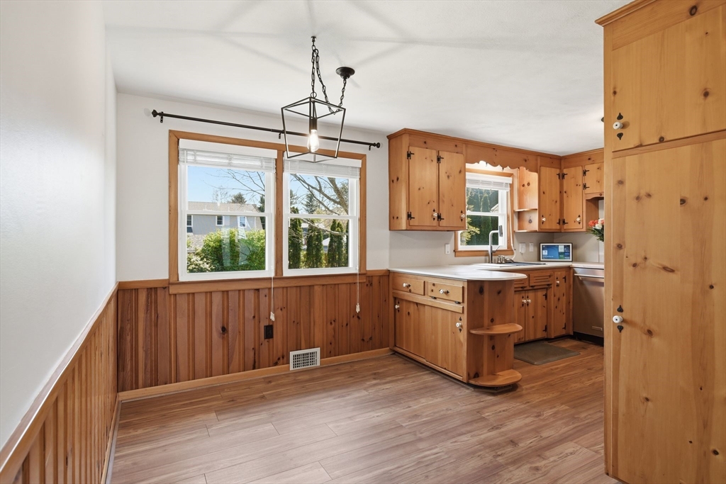 33 Druid Hill Road Springfield, MA 01129 - Photo 15 of 40