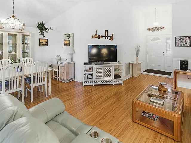 $264,247 | 32747 Timberwood Drive, Leesburg, FL 34748