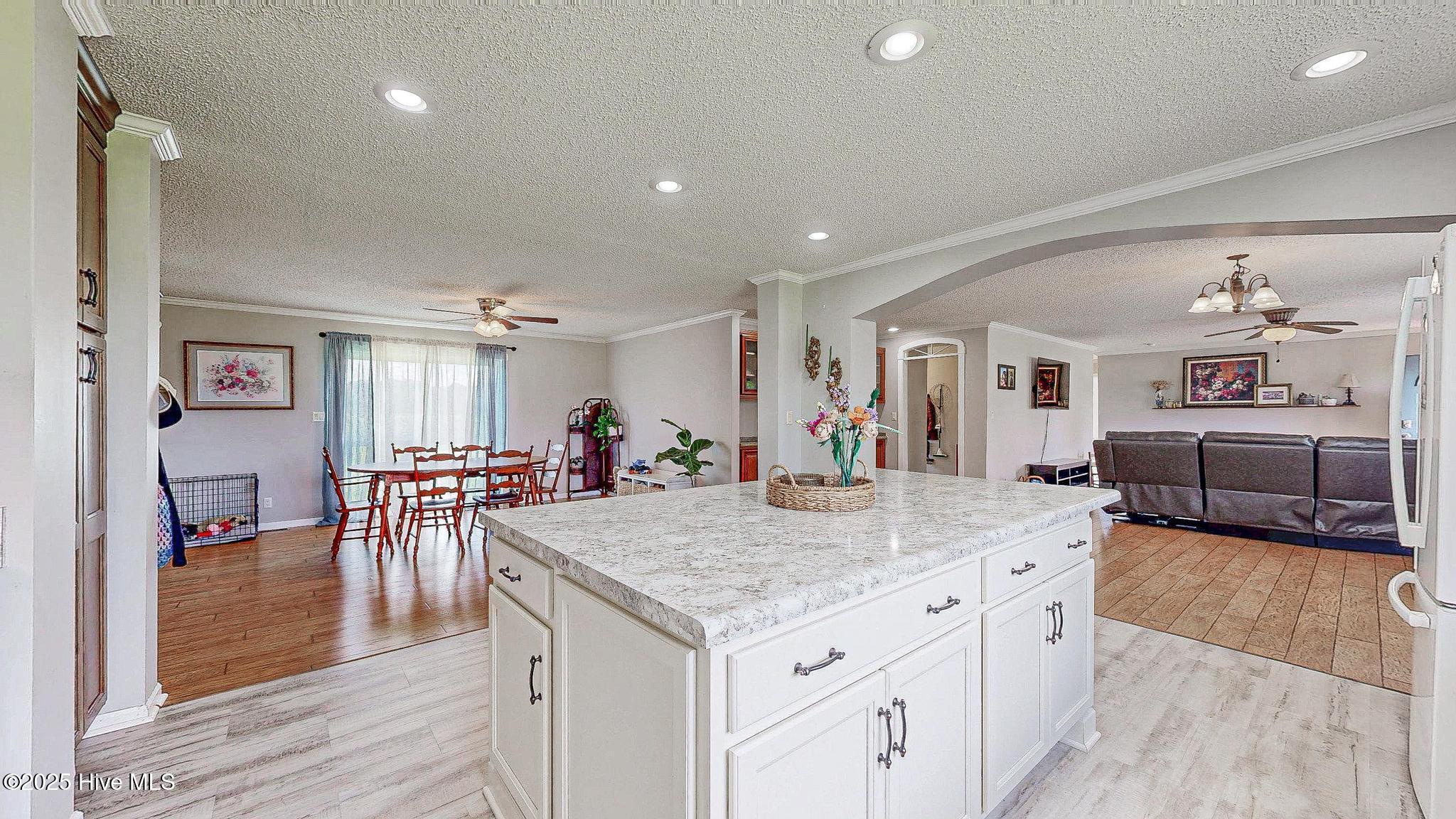 193 East Old Dover Road Dover, NC 28526 - Photo 19 of 38 Kitchen