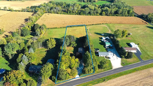 $674,000 | W1758 Spring Prairie Road, Spring Prairie, WI 53105