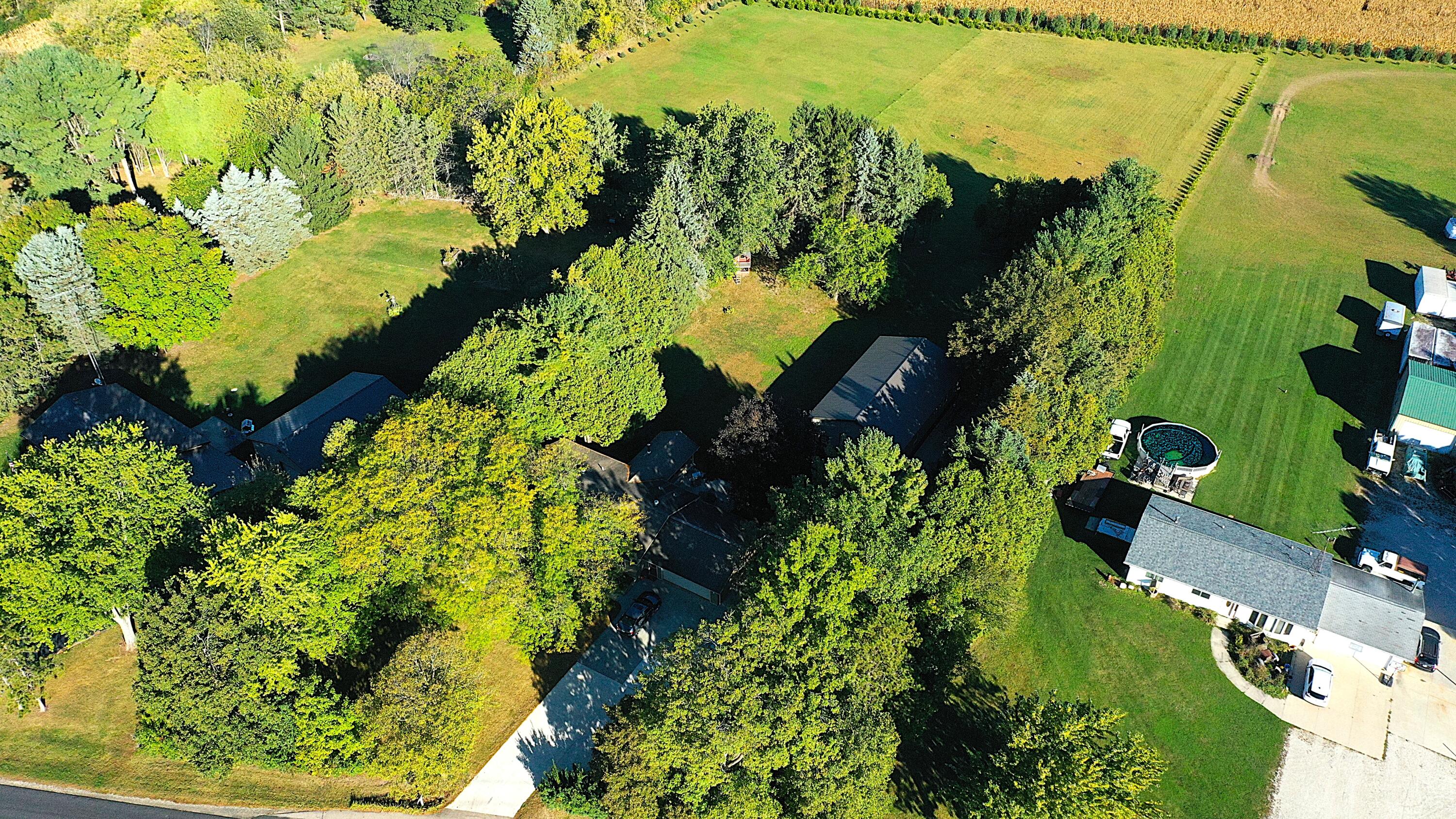 W1758 Spring Prairie Road Spring Prairie, WI 53105 - Photo 14 of 84 13