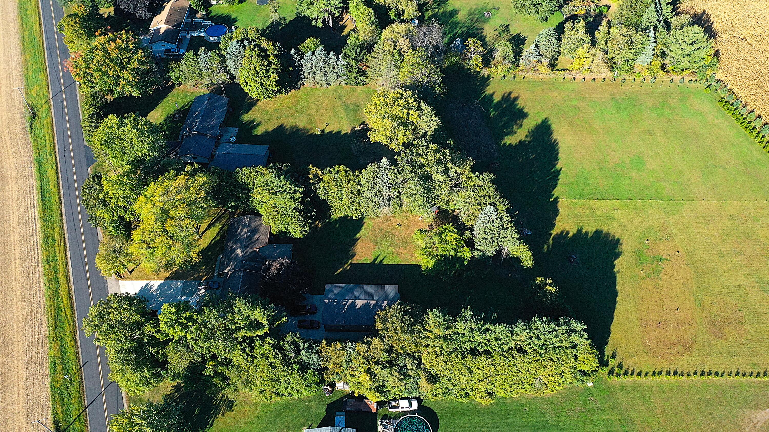 W1758 Spring Prairie Road Spring Prairie, WI 53105 - Photo 6 of 84 05