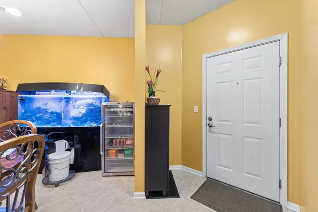 $332,000 | 511 Prestwick Lane, Unit 302, Wheeling, IL 60090