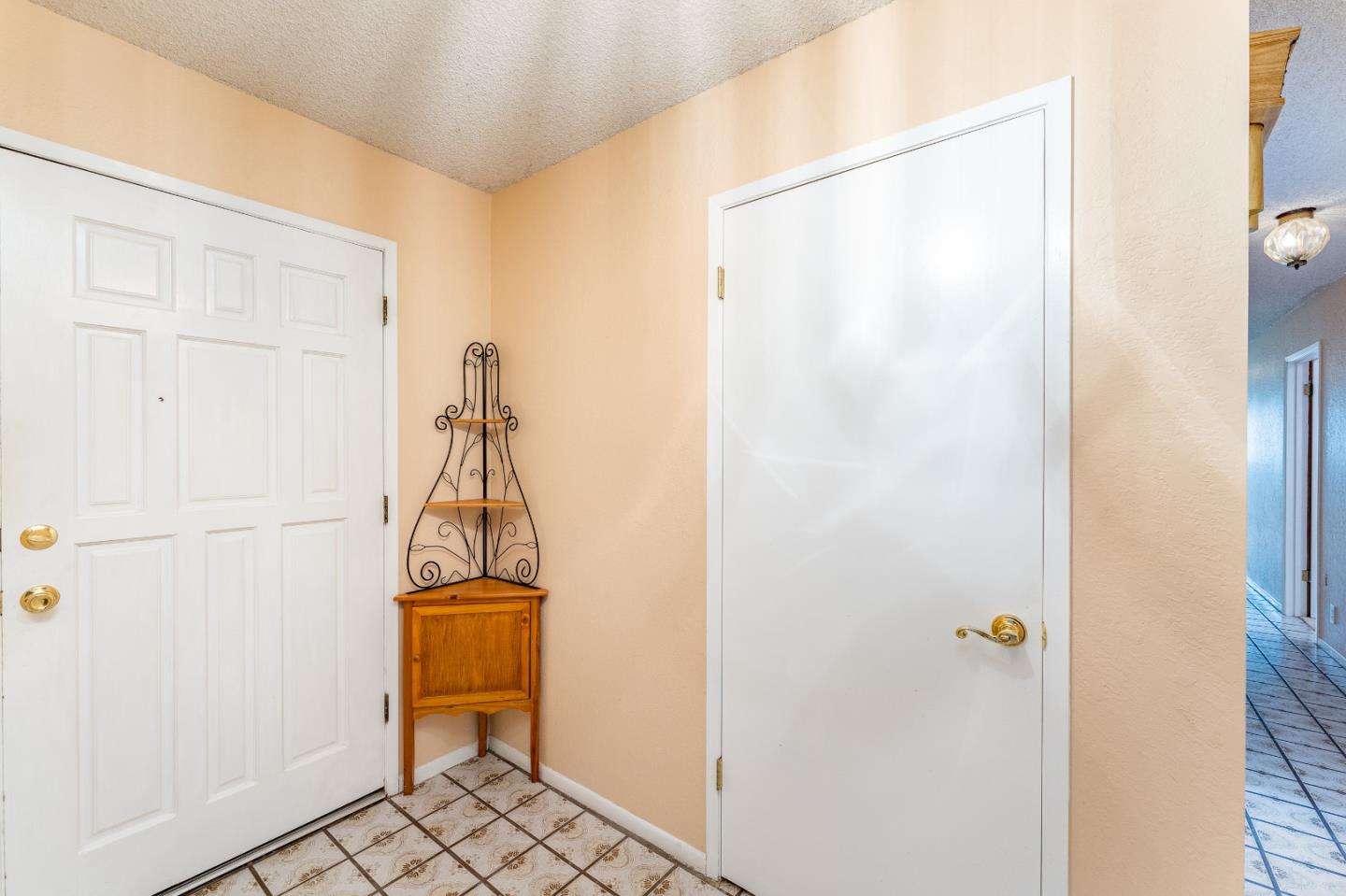 7480 Tustin Road Salinas, CA 93907 - Photo 15 of 59 Gallery Image 15