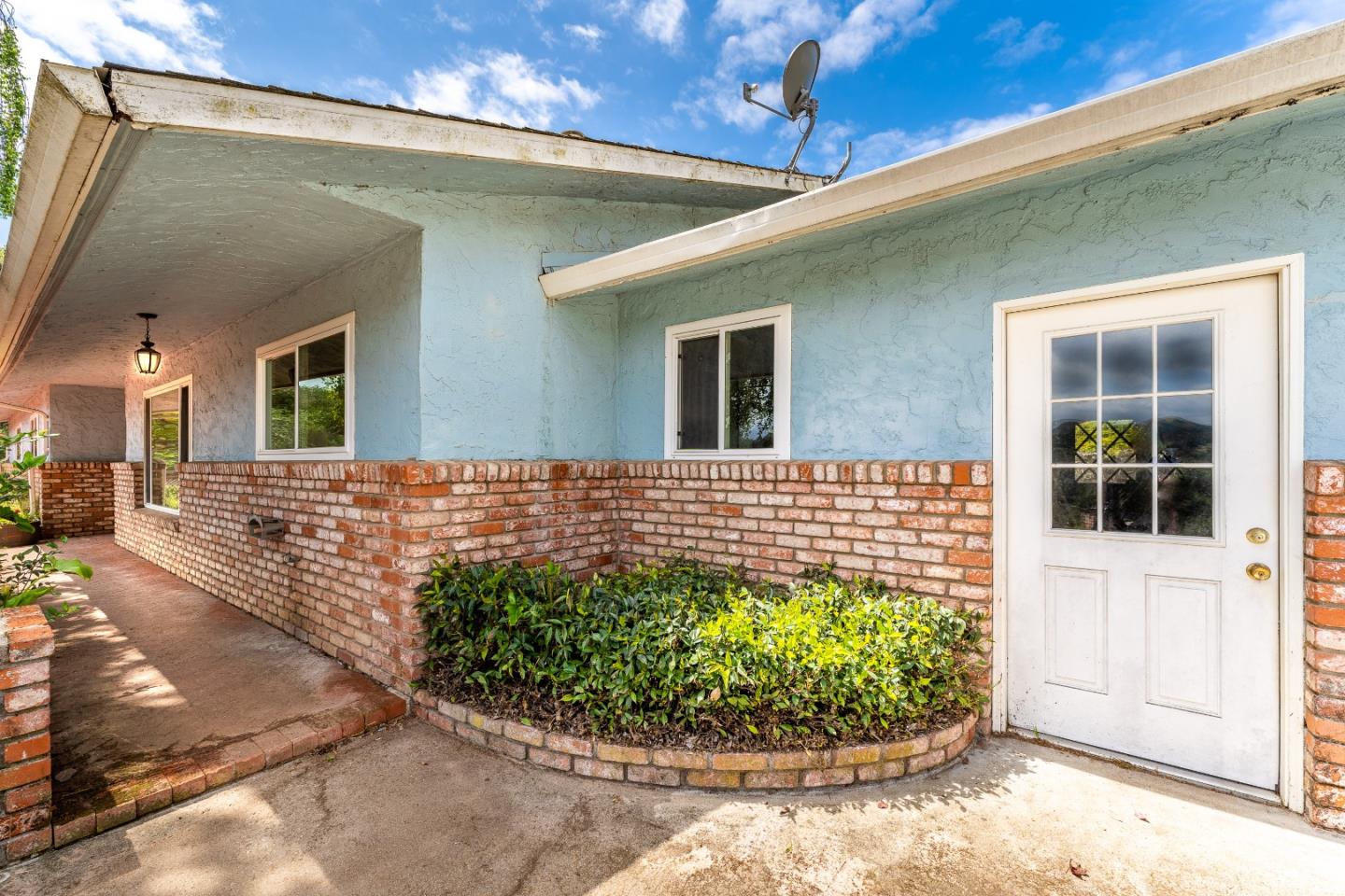 7480 Tustin Road Salinas, CA 93907 - Photo 6 of 59 Gallery Image 6