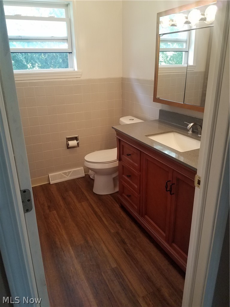 1550 Claus Road Vermilion, OH 44089 - Photo 2 of 6 Gallery Image 2