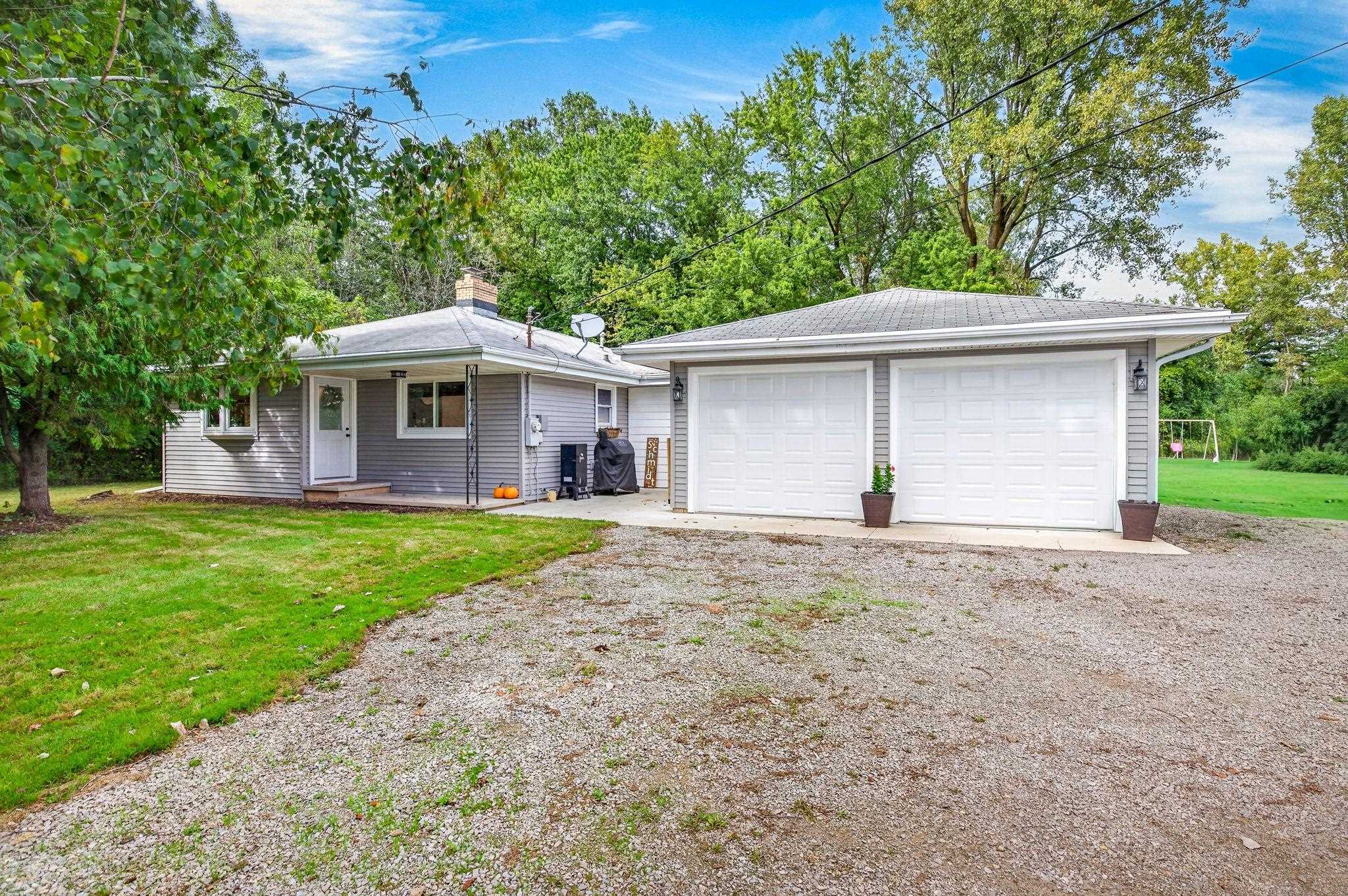 1730 West Edgewood Drive Appleton, WI 54913 - Photo 1 of 41 Gallery Image 1