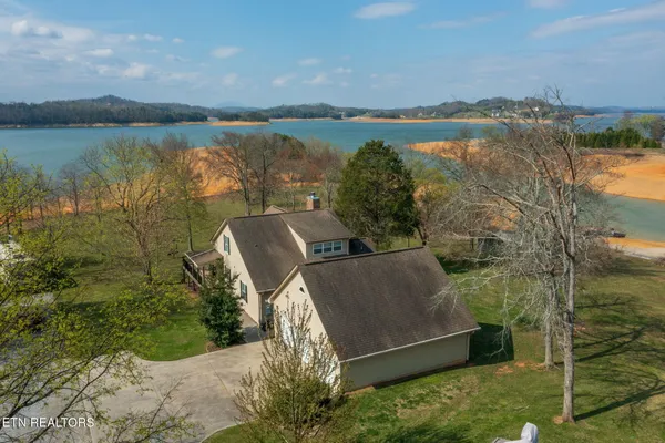$1,199,000 | 1379 Paradise Lane, Dandridge, TN 37725