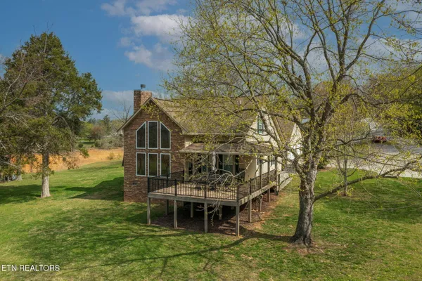 $1,199,000 | 1379 Paradise Lane, Dandridge, TN 37725