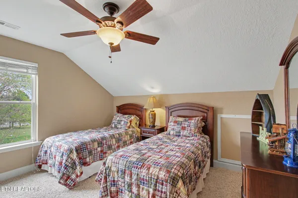 $1,199,000 | 1379 Paradise Lane, Dandridge, TN 37725