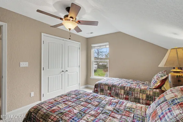 $1,199,000 | 1379 Paradise Lane, Dandridge, TN 37725