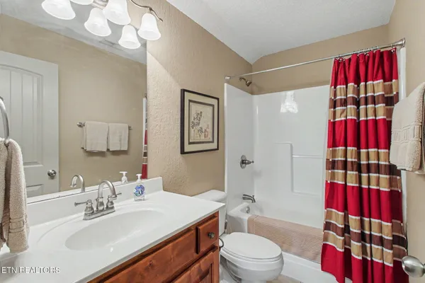 $1,199,000 | 1379 Paradise Lane, Dandridge, TN 37725