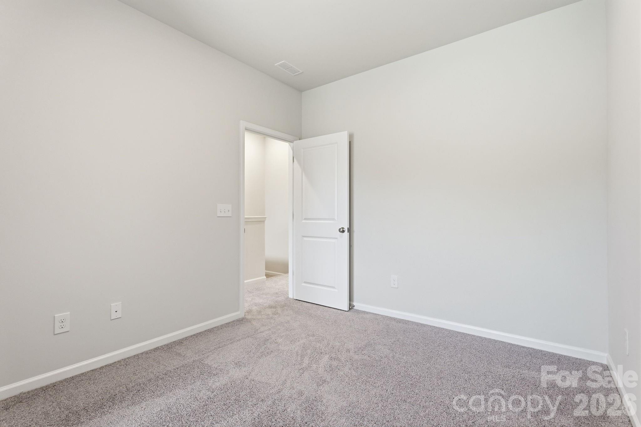 4628 Lakeview Road Charlotte, NC 28216 - Photo 12 of 15 Gallery Image 12