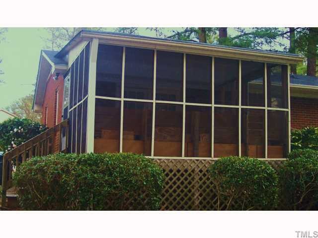 1201 Marlborough Road Raleigh, NC 27610 - Photo 2 of 3