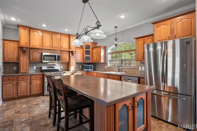 $499,000 | 7033 Hardship Lane, Dittmer, MO 63023