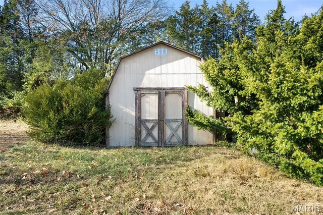 $499,000 | 7033 Hardship Lane, Dittmer, MO 63023