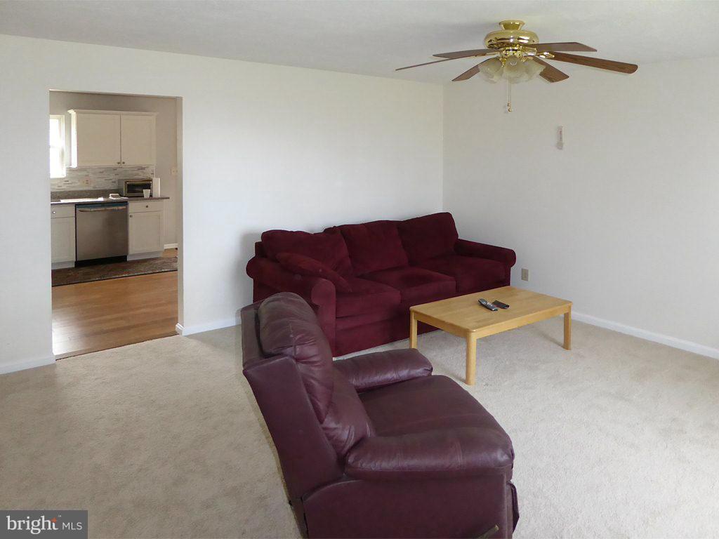 1428 Highridge Road Front Royal, VA 22630 - Photo 13 of 30 Living Room