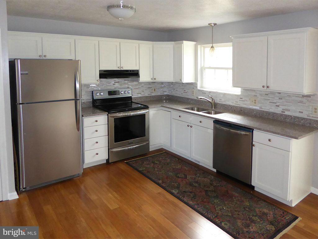 1428 Highridge Road Front Royal, VA 22630 - Photo 15 of 30 Kitchen