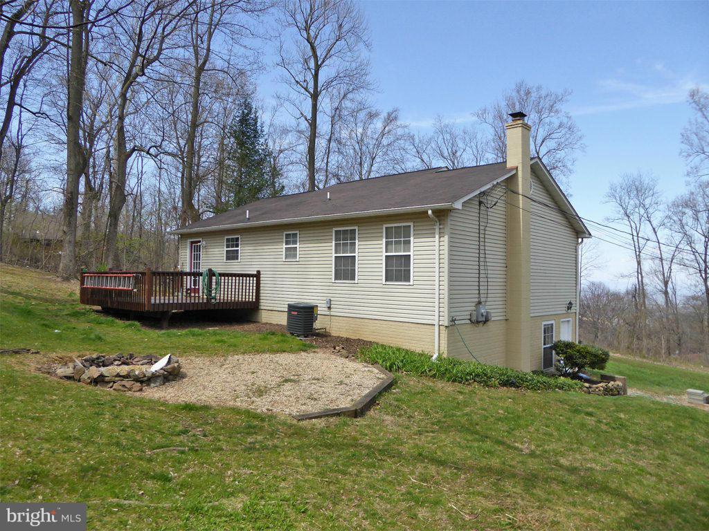 1428 Highridge Road Front Royal, VA 22630 - Photo 5 of 30 Exterior (Rear)