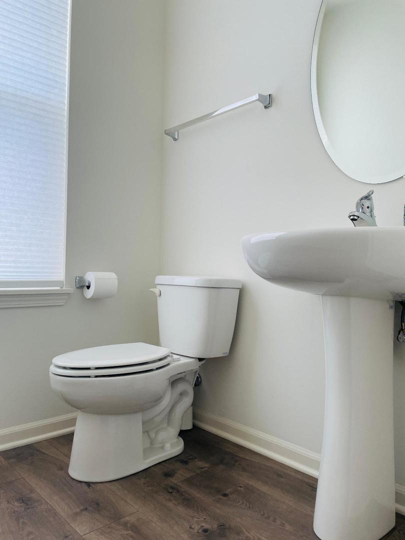 48 Grey Wolf Drive Wheeling, IL 60090 - Photo 15 of 23 a bathroom with a toilet and a sink