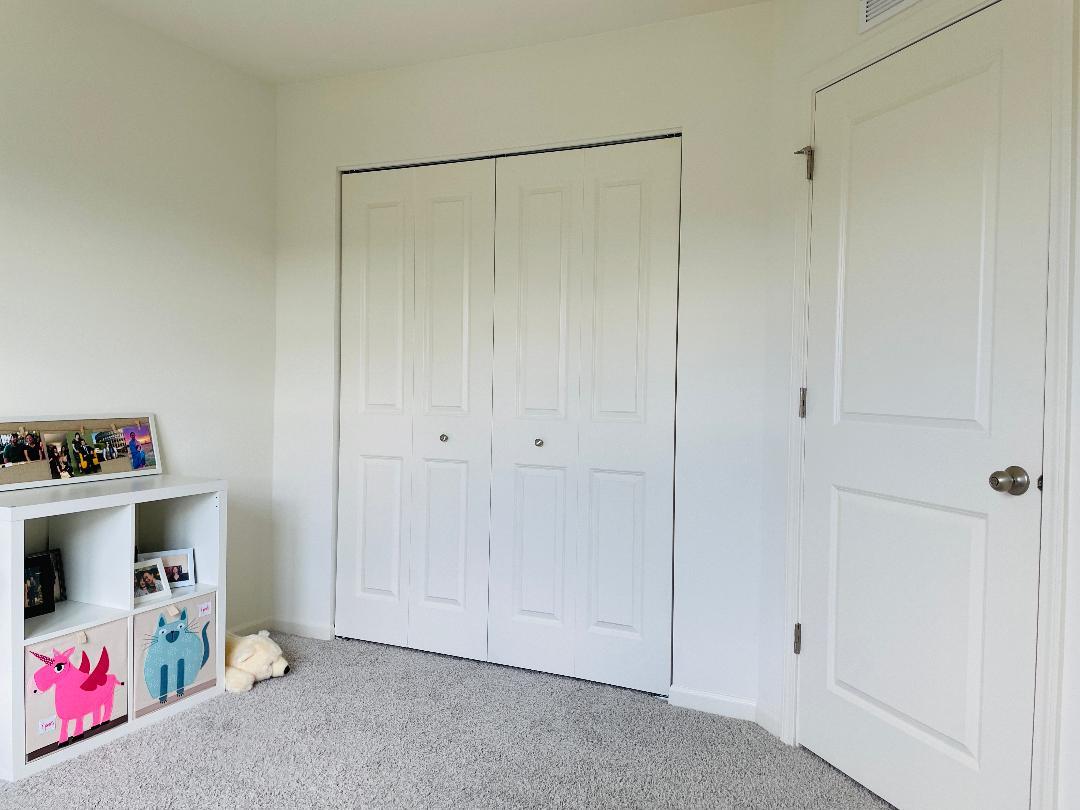 48 Grey Wolf Drive Wheeling, IL 60090 - Photo 18 of 23 a view of room with baby toys