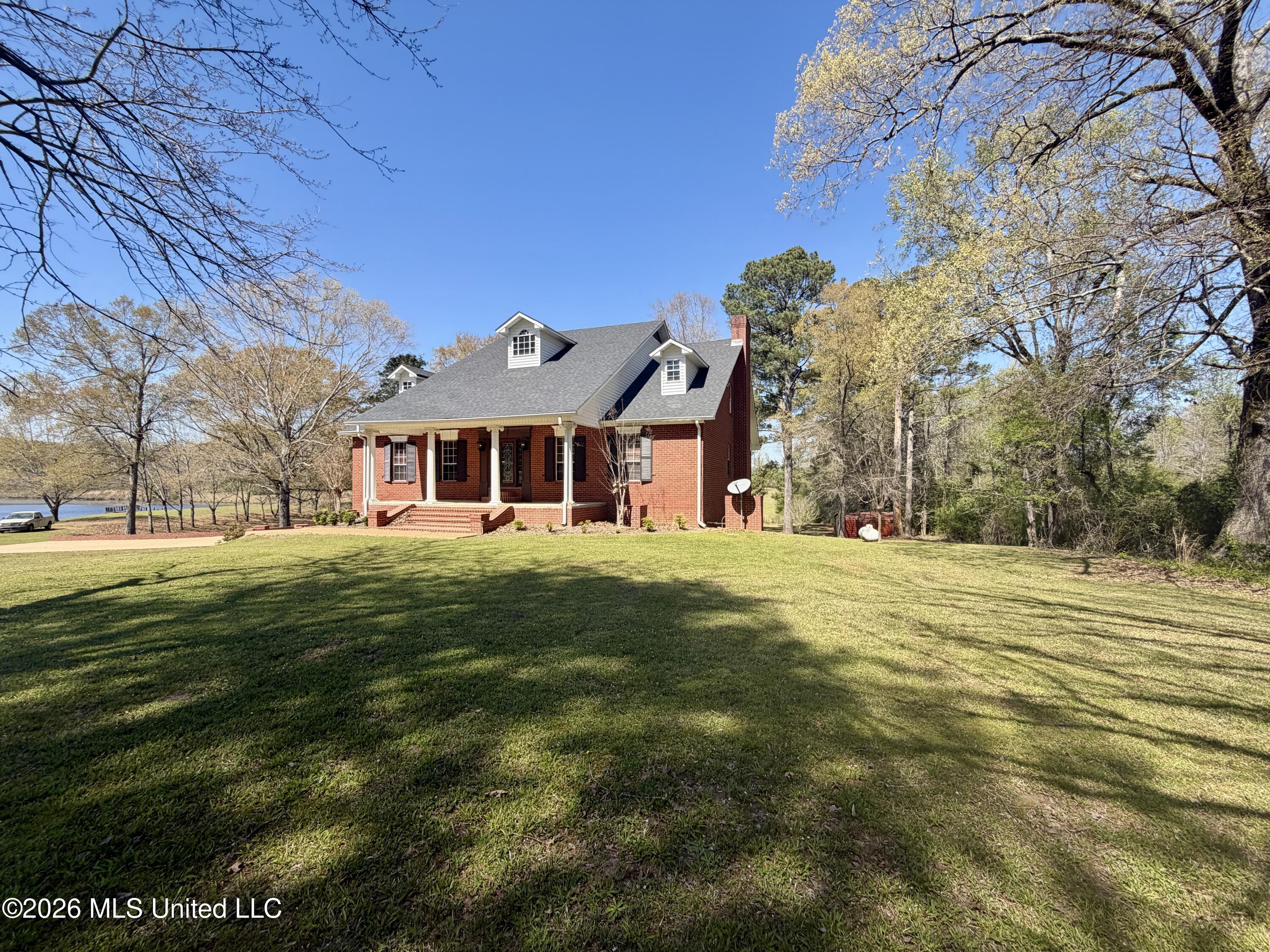 3253 Highway 488 Carthage, MS 39051 - Photo 9 of 109 IMG_2008