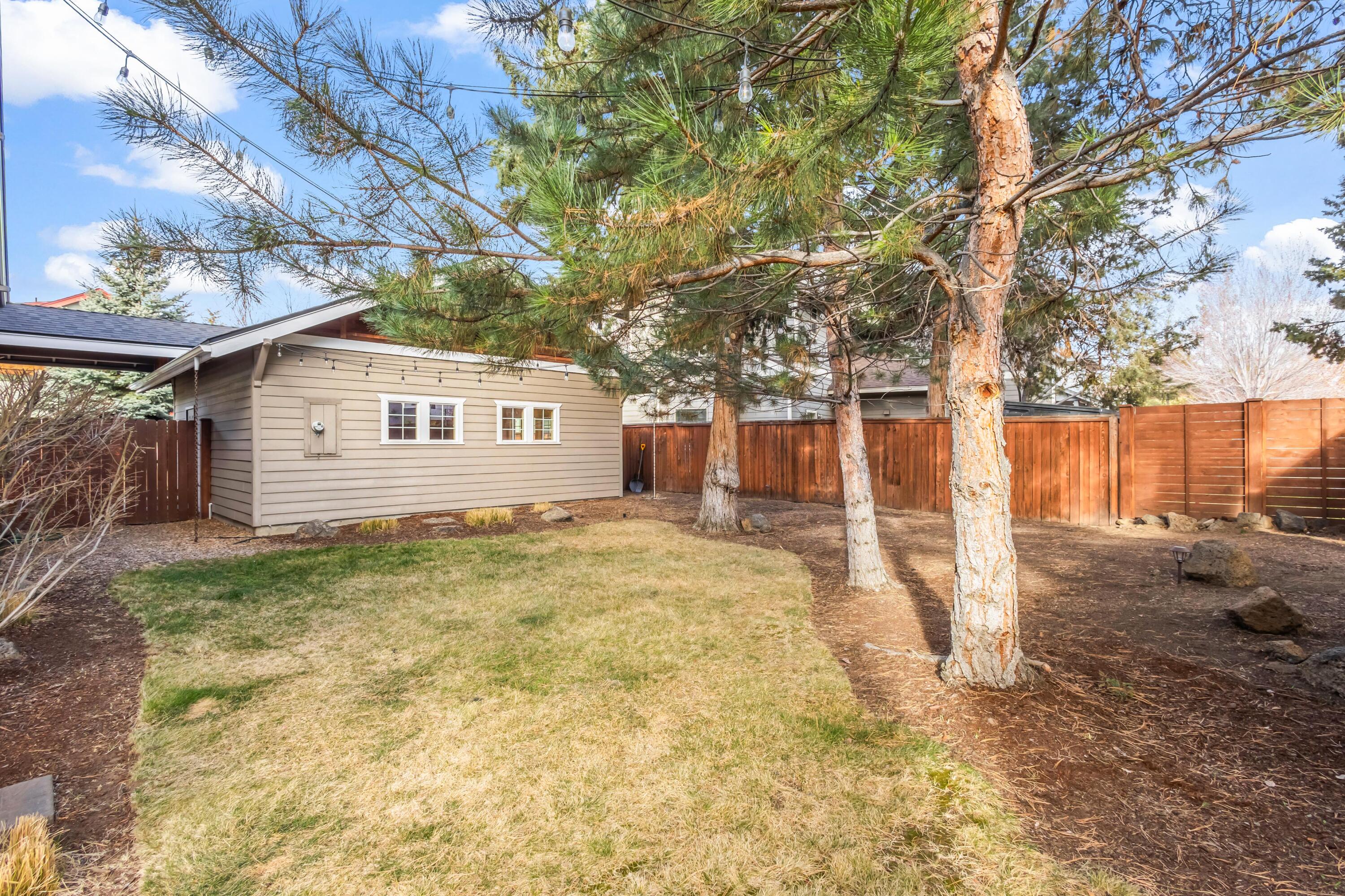20174 Archie Briggs Road Bend, OR 97703 - Photo 41 of 50 15