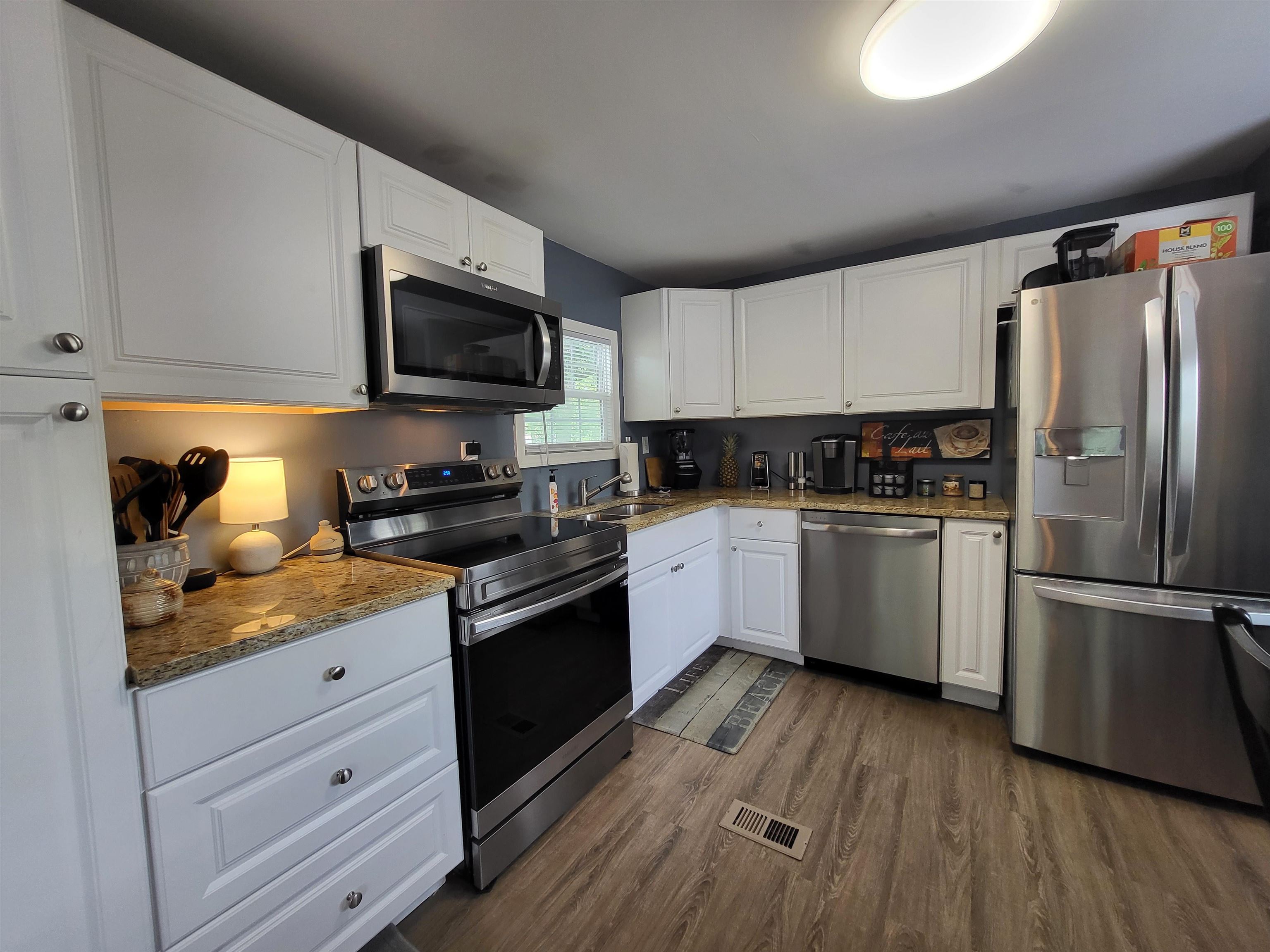 428 East Surfwind Drive Murrells Inlet, SC 29576 - Photo 8 of 19