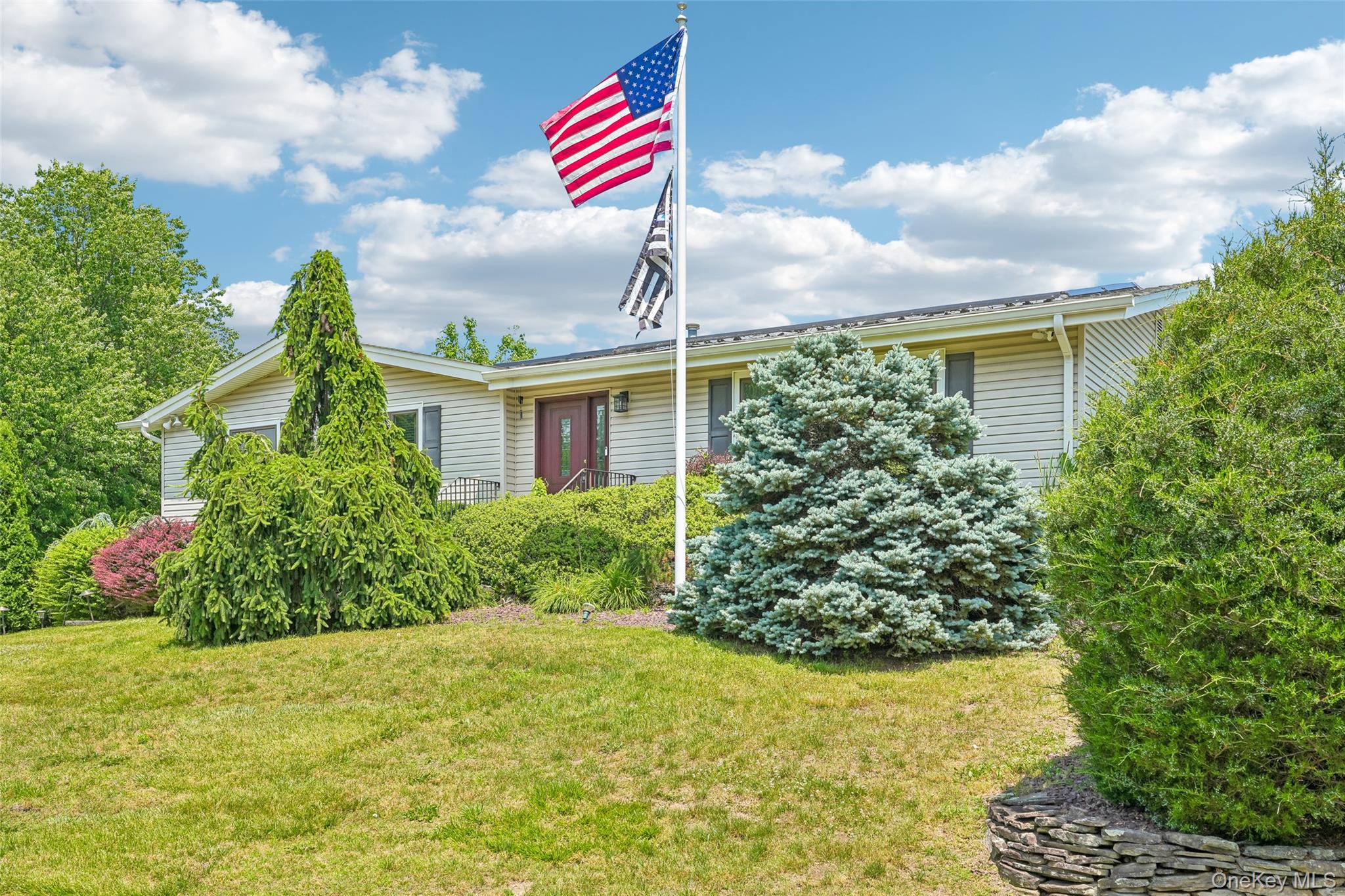 19 South Cranford Road Bardonia, NY 10954 - Photo 5 of 49
