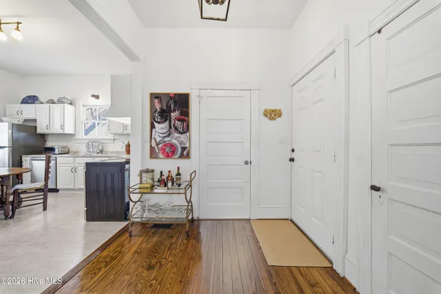 $472,500 | 303 East King Street, Edenton, NC 27932