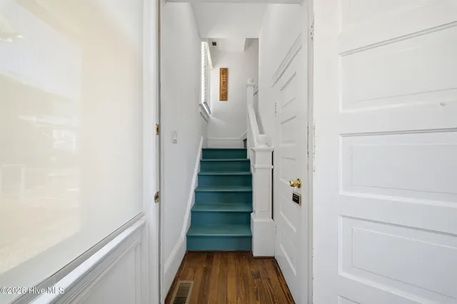 $472,500 | 303 East King Street, Edenton, NC 27932