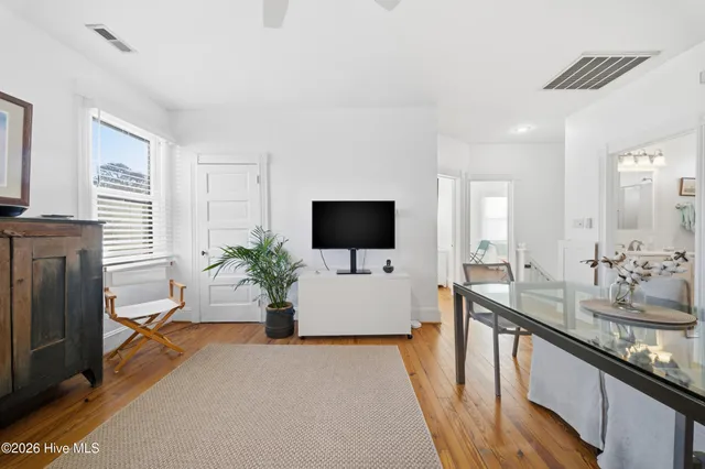 $472,500 | 303 East King Street, Edenton, NC 27932