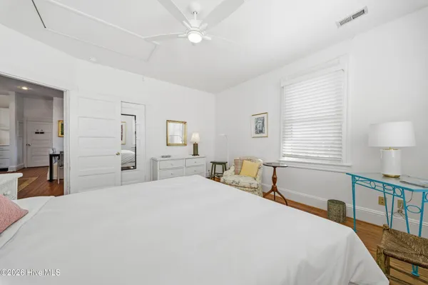 $460,000 | 303 East King Street, Edenton, NC 27932