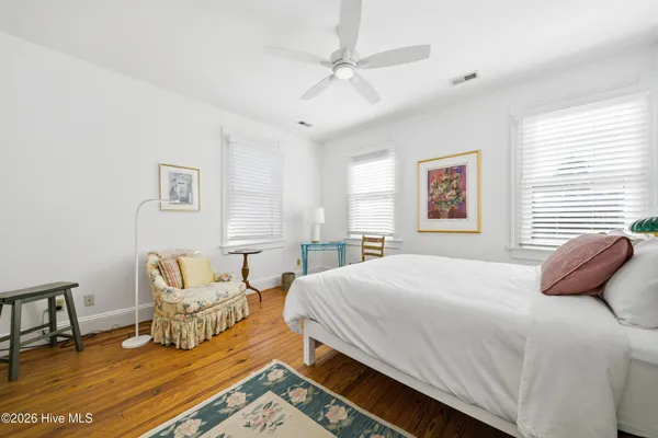 $460,000 | 303 East King Street, Edenton, NC 27932