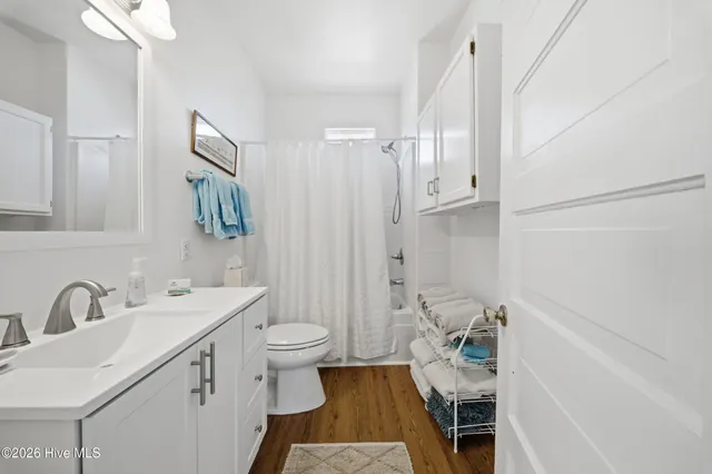 $472,500 | 303 East King Street, Edenton, NC 27932