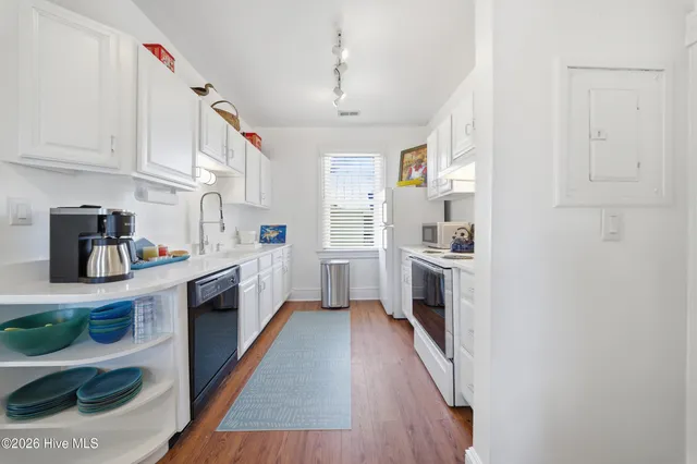 $472,500 | 303 East King Street, Edenton, NC 27932