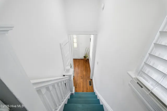 $472,500 | 303 East King Street, Edenton, NC 27932