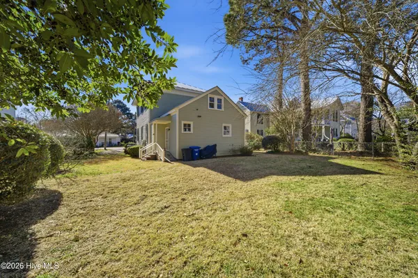 $460,000 | 303 East King Street, Edenton, NC 27932