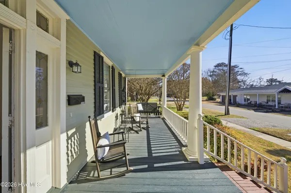 $460,000 | 303 East King Street, Edenton, NC 27932