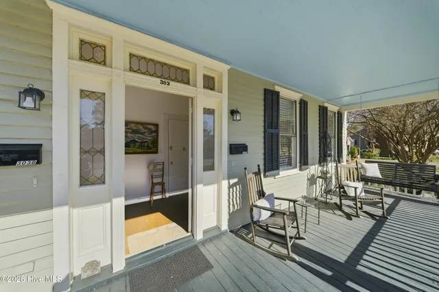 $472,500 | 303 East King Street, Edenton, NC 27932